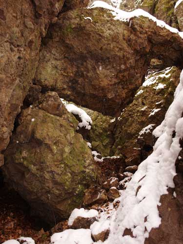 Foto Arcada aglomerat vulcanica a Pietricelei (c) Petru Goja